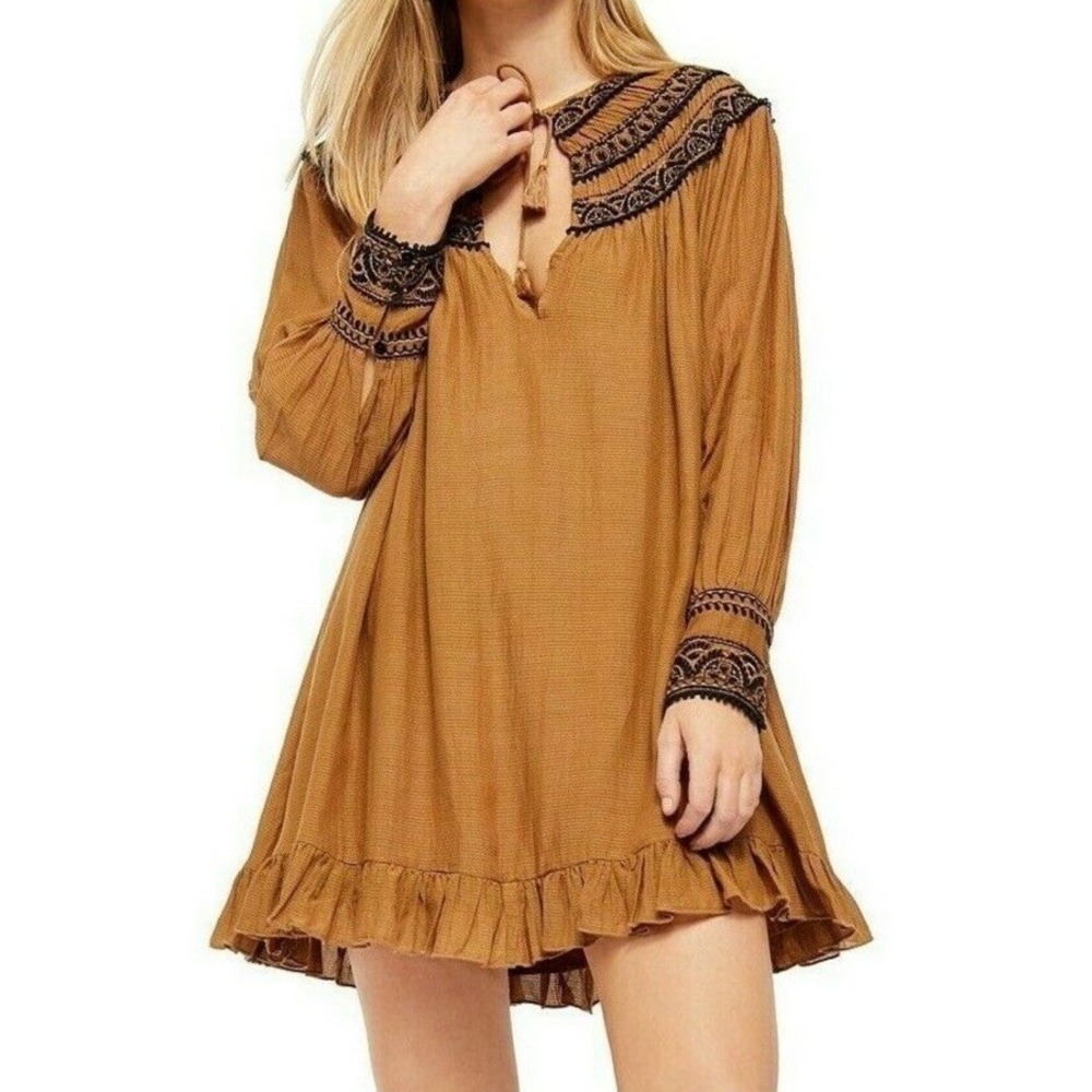 Free People Women's Erin Mini Dress Neutral Embroidered Ruffle Bottom Size M